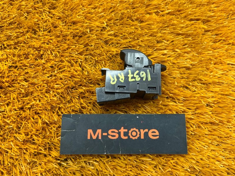 кнопка стеклоподъемника, 500 рублей, Красноярск