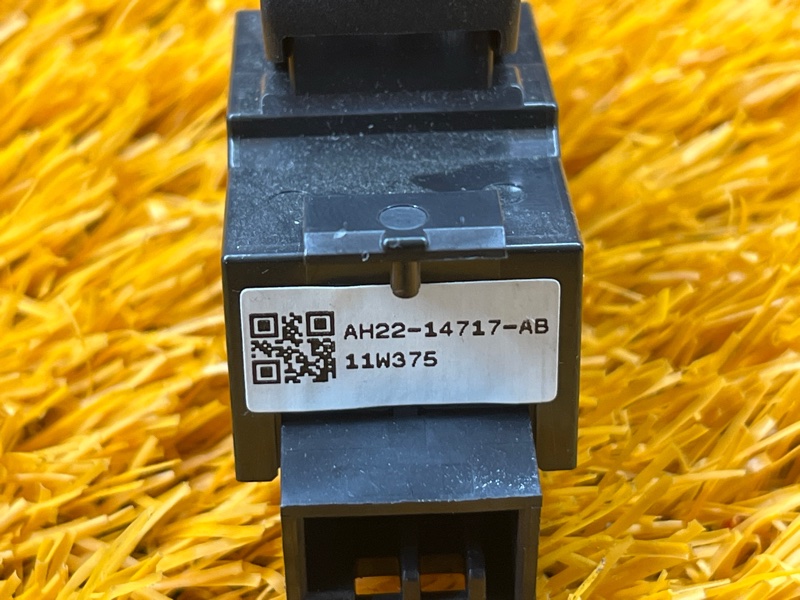 кнопка стеклоподъемника, 500 рублей, Красноярск