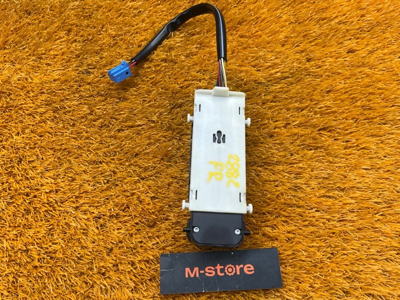 Блок управления стеклоподъемниками, 3500 рублей, Красноярск