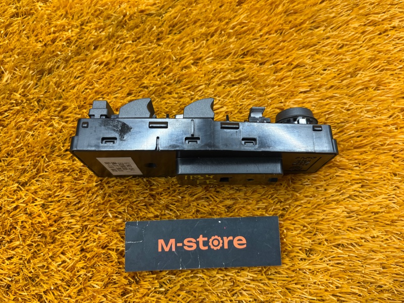 Блок управления стеклоподъемниками, 1000 рублей, Красноярск