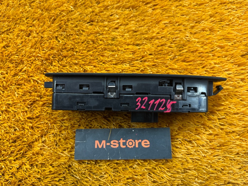 Блок управления стеклоподъемниками, 1000 рублей, Красноярск