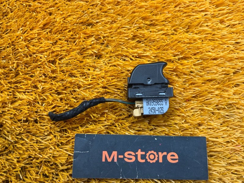 кнопка стеклоподъемника, 200 рублей, Красноярск