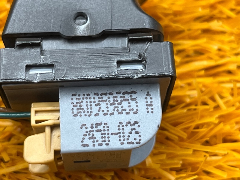 кнопка стеклоподъемника, 200 рублей, Красноярск