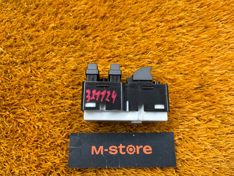 кнопка стеклоподъемника, 500 рублей, Красноярск