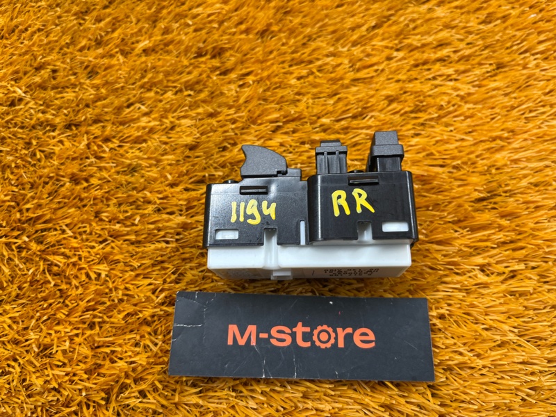 кнопка стеклоподъемника, 500 рублей, Красноярск