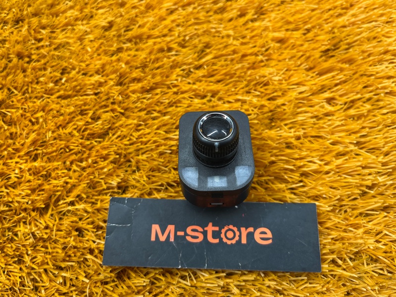 Кнопка регулировки зеркал, 500 рублей, Красноярск