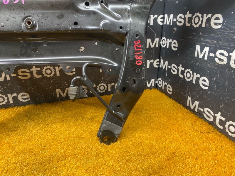 Балка поперечная (подрамник), 8000 рублей, Красноярск