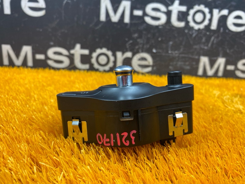 Переключатель света фар, 500 рублей, Красноярск