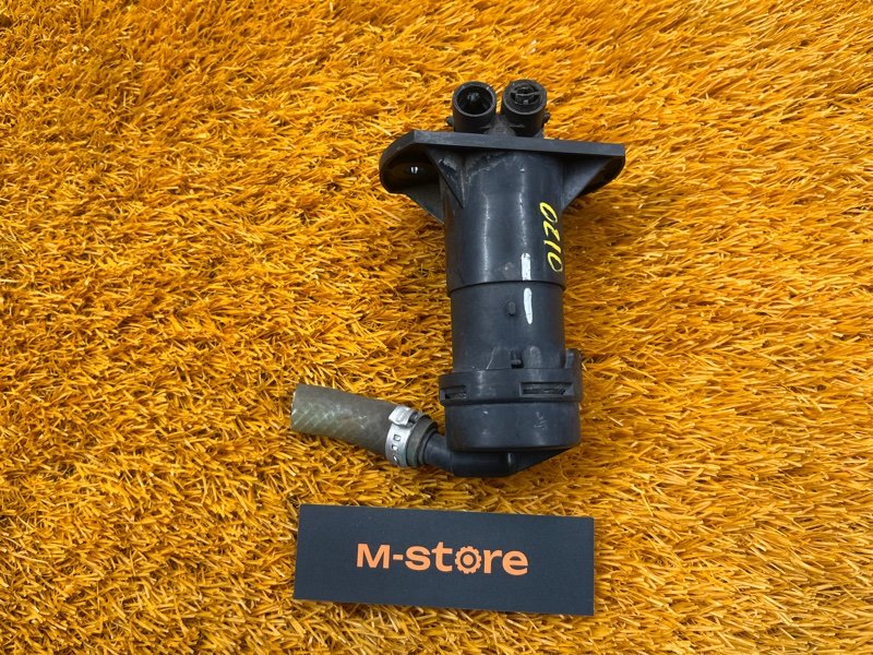 Форсунка омывателя фары, 1000 рублей, Красноярск