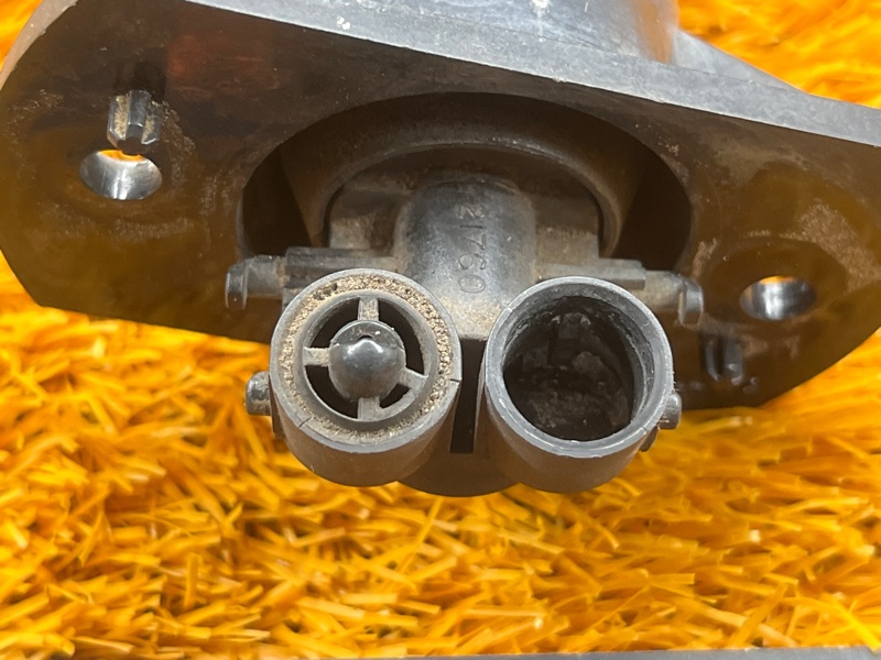 Форсунка омывателя фары, 500 рублей, Красноярск