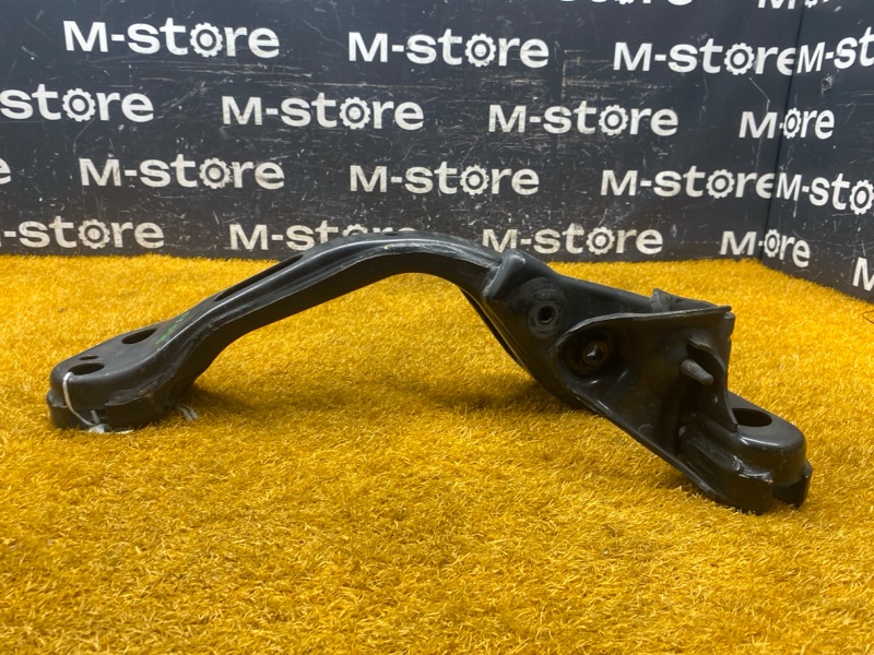 Кронштейн КПП, 500 рублей, Красноярск