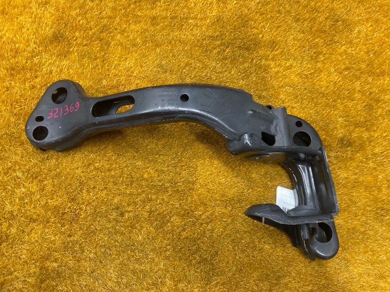 Кронштейн КПП, 500 рублей, Красноярск