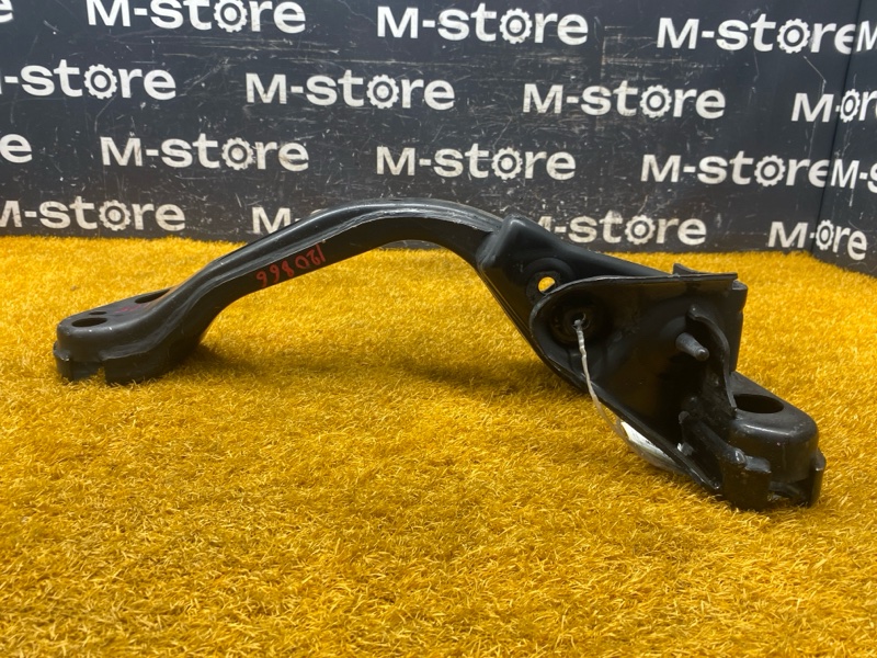 Кронштейн КПП, 500 рублей, Красноярск