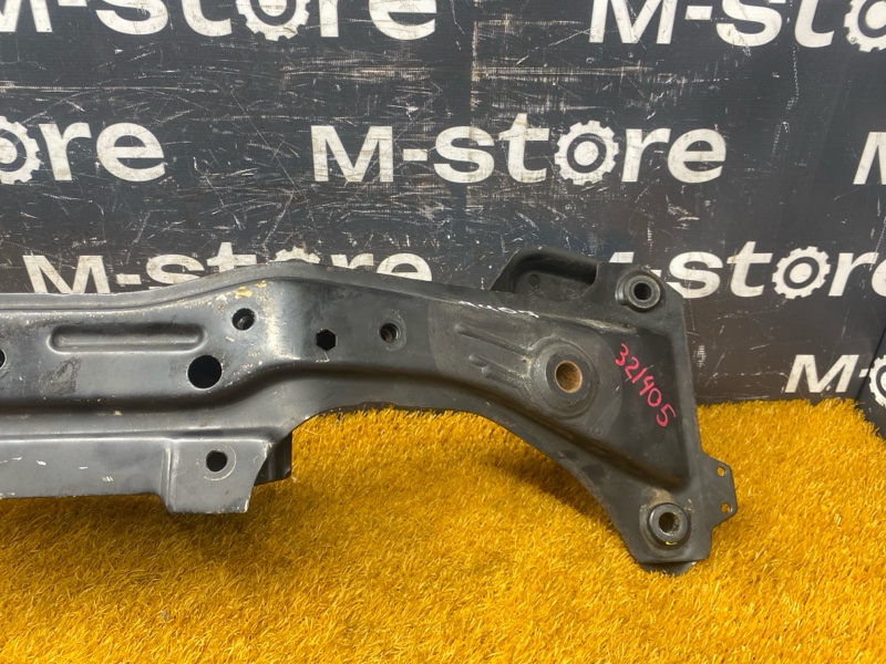 Балка поперечная (подрамник), 1000 рублей, Красноярск