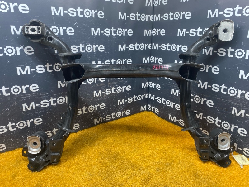 Балка поперечная (подрамник), 11000 рублей, Красноярск