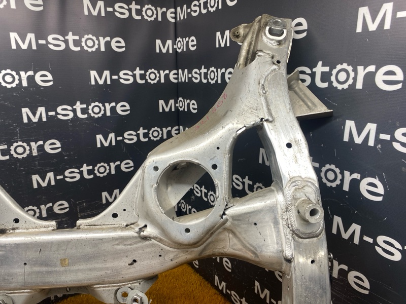 Балка поперечная (подрамник), 4000 рублей, Красноярск