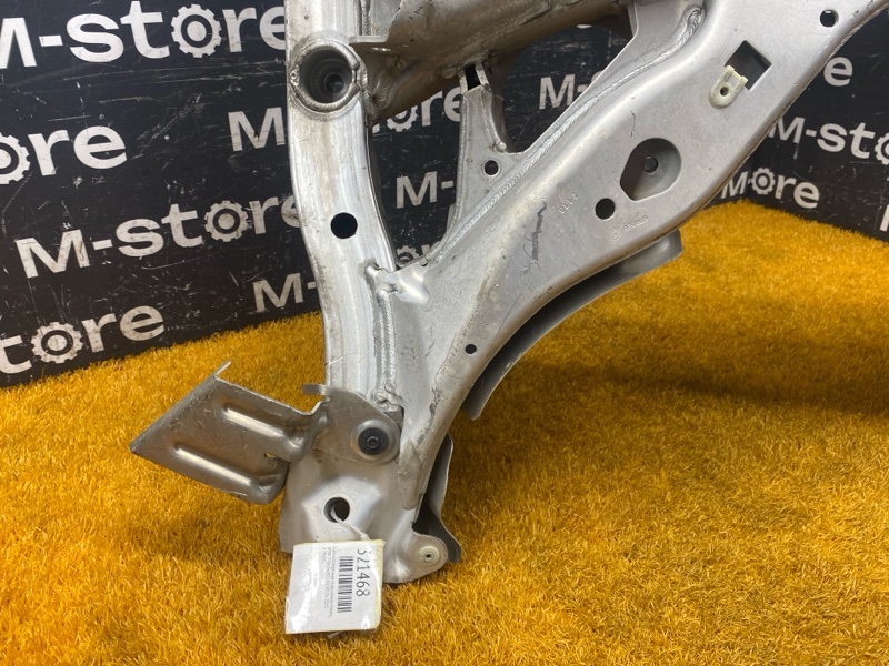 Балка поперечная (подрамник), 4000 рублей, Красноярск