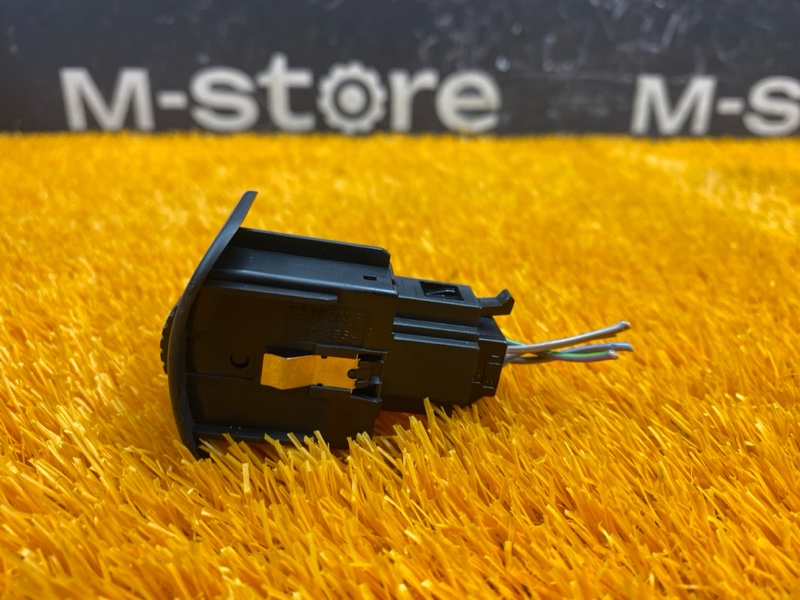 Кнопка освещения панели приборов, 400 рублей, Красноярск