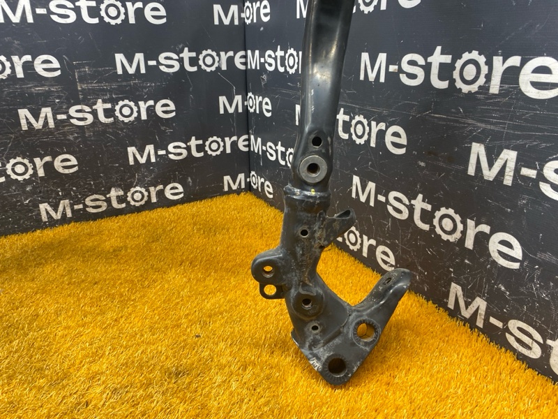 Балка поперечная (подрамник), 3500 рублей, Красноярск