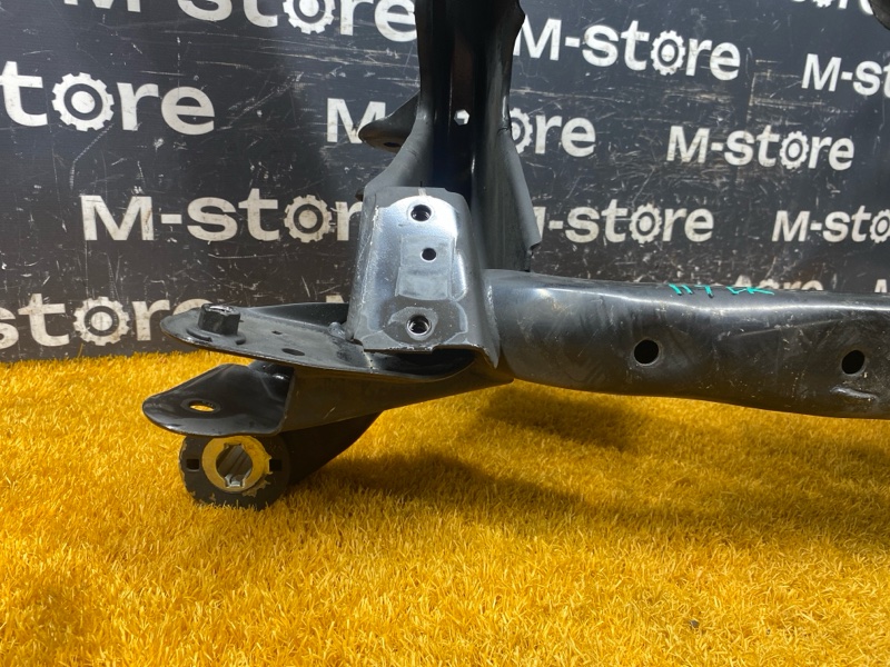 Балка поперечная (подрамник), 1500 рублей, Красноярск