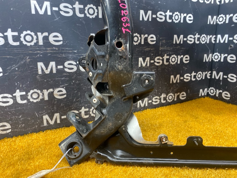 Балка поперечная (подрамник), 5000 рублей, Красноярск