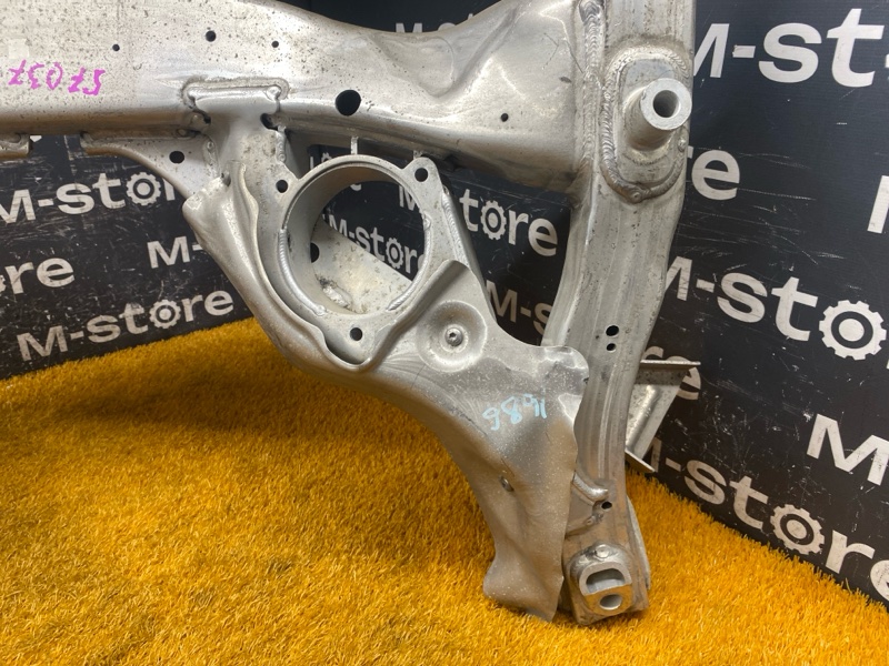 Балка поперечная (подрамник), 5000 рублей, Красноярск