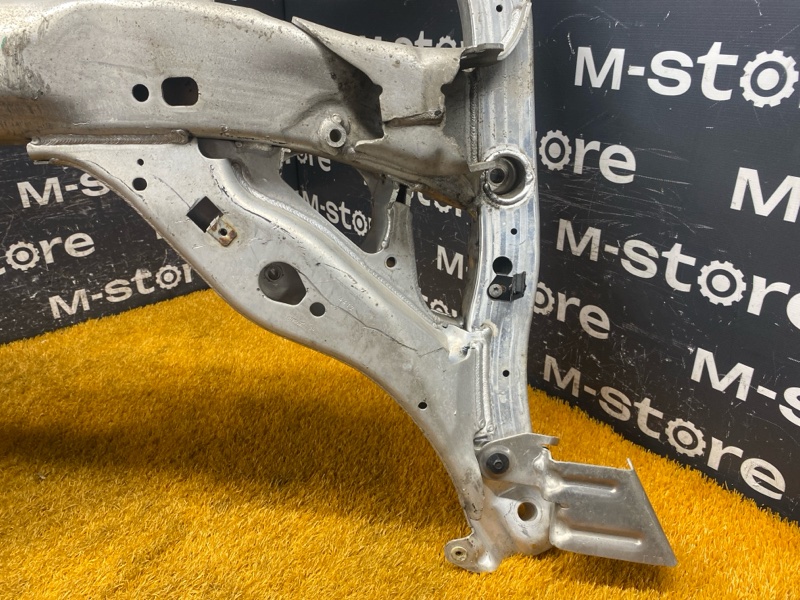 Балка поперечная (подрамник), 5000 рублей, Красноярск