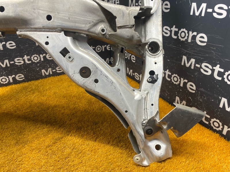 Балка поперечная (подрамник), 4000 рублей, Красноярск