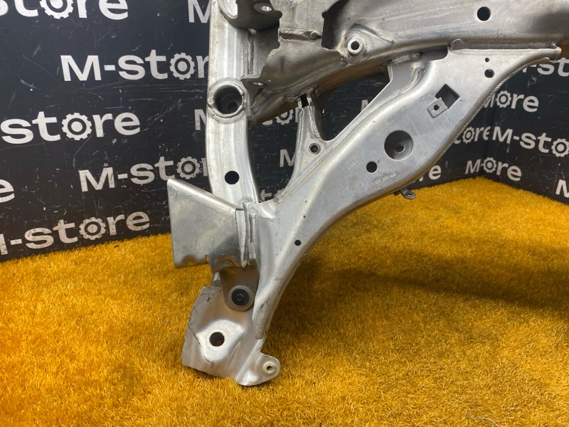 Балка поперечная (подрамник), 4000 рублей, Красноярск