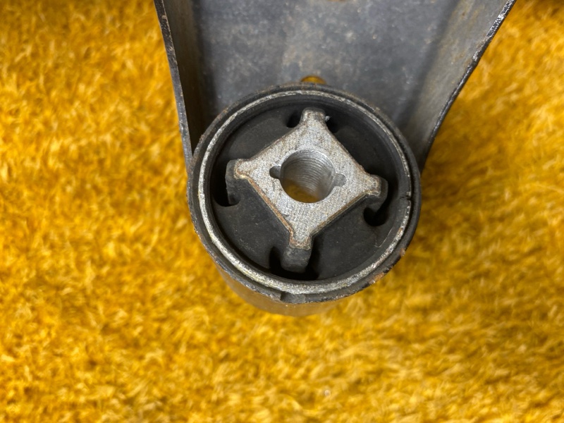 Балка поперечная (подрамник), 4000 рублей, Красноярск