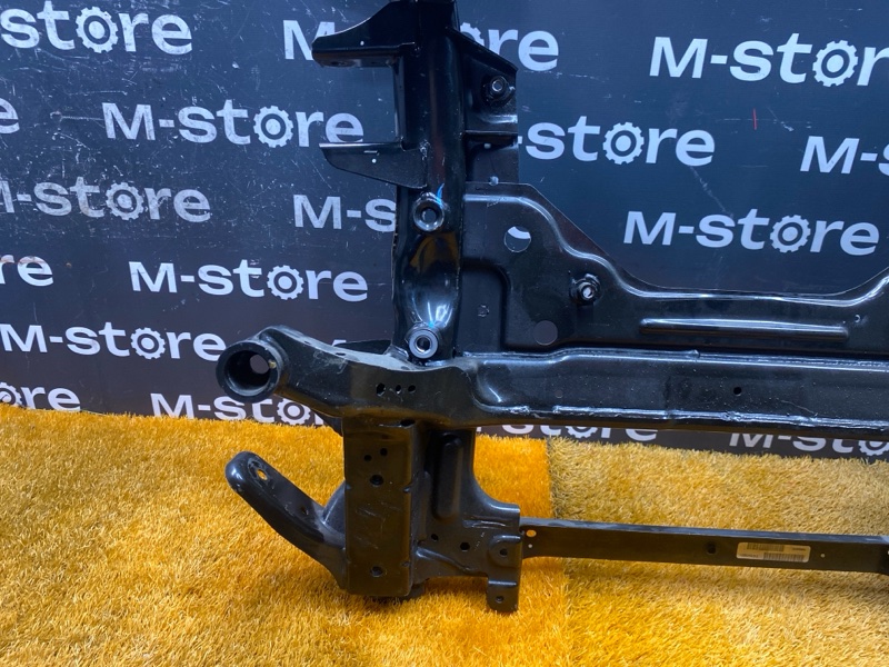 Балка поперечная (подрамник), 35000 рублей, Красноярск