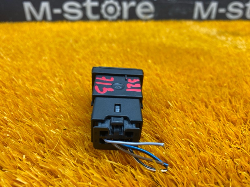 Кнопка подогрева сидений, 300 рублей, Красноярск