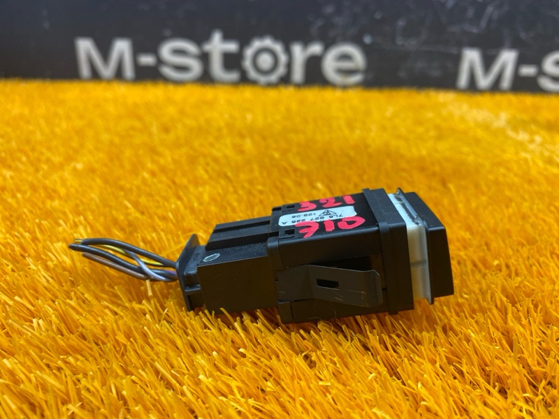 кнопки прочие, 300 рублей, Красноярск