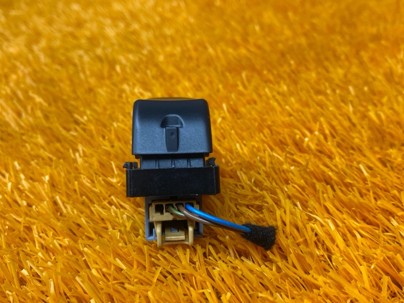 кнопка стеклоподъемника, 200 рублей, Красноярск