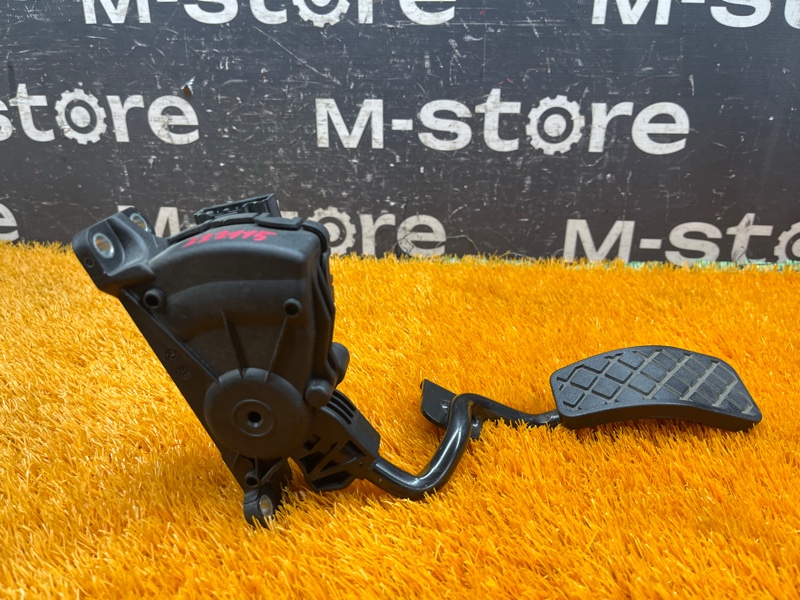 педаль газа, 450 рублей, Красноярск