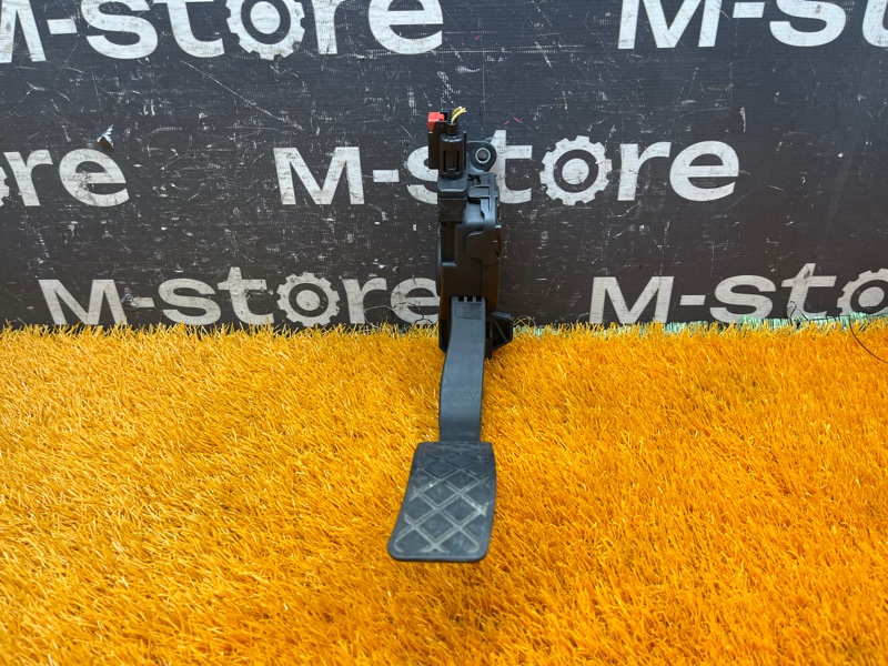 педаль газа, 500 рублей, Красноярск