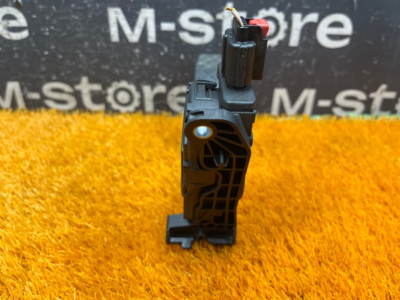 педаль газа, 500 рублей, Красноярск