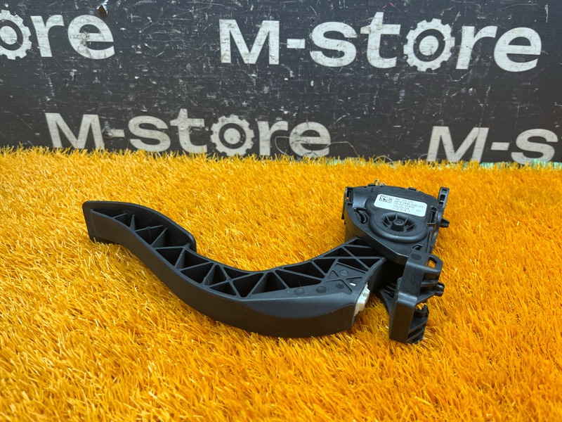 педаль газа, 500 рублей, Красноярск