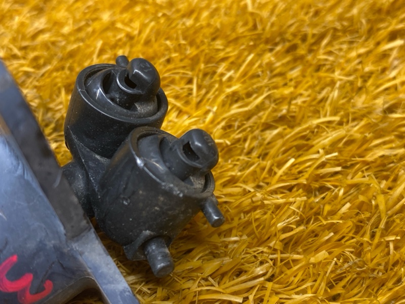 Форсунка омывателя фары, 2000 рублей, Красноярск