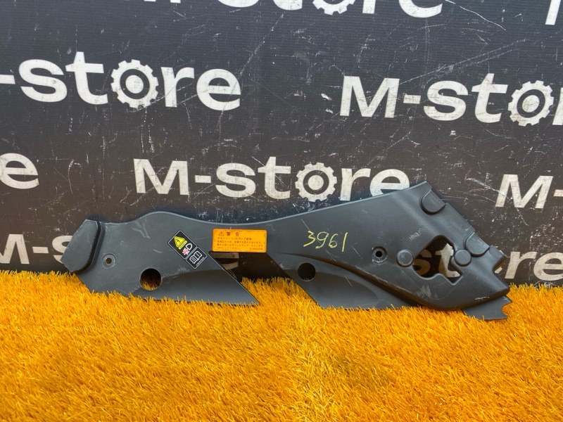 Накладка замка капота, 1000 рублей, Красноярск