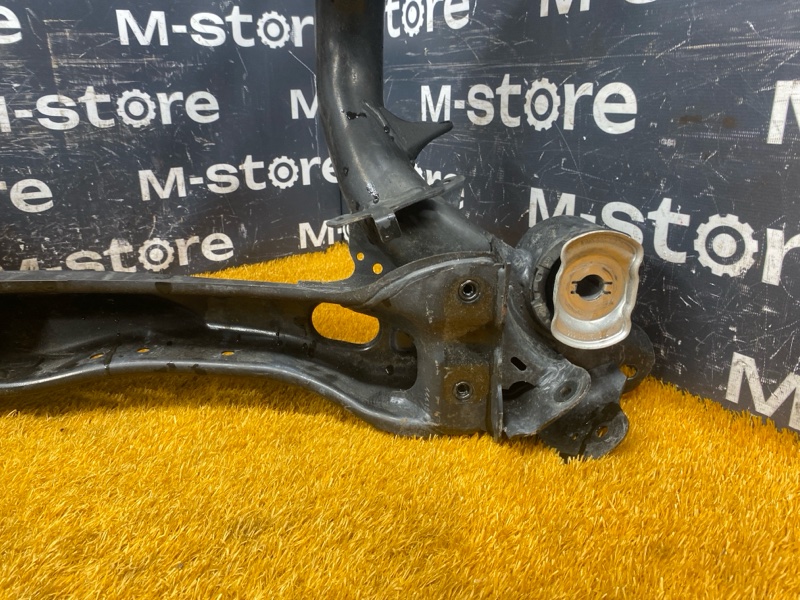 Балка поперечная (подрамник), 28000 рублей, Красноярск