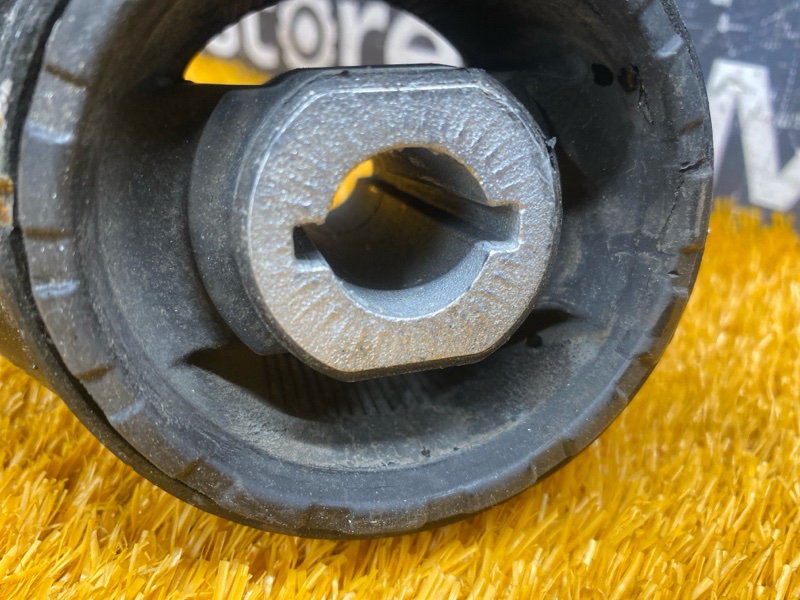 Балка поперечная (подрамник), 28000 рублей, Красноярск