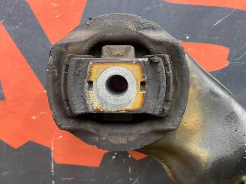 Балка поперечная (подрамник), 4500 рублей, Красноярск