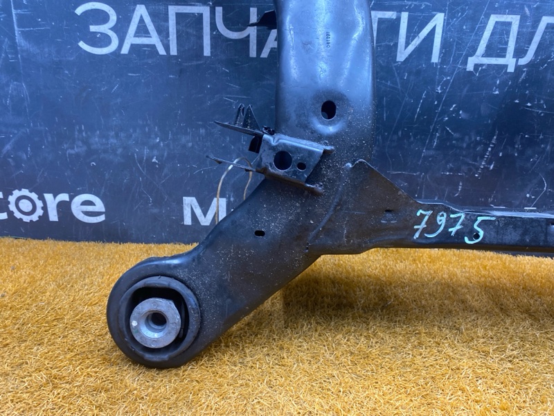 Балка поперечная (подрамник), 4500 рублей, Красноярск