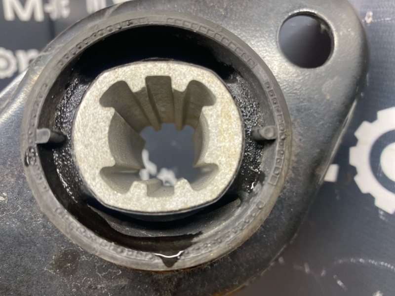 Балка поперечная (подрамник), 1500 рублей, Красноярск