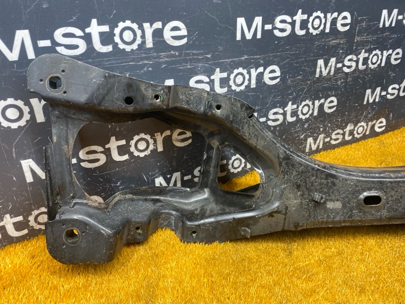 Балка поперечная (подрамник), 300 рублей, Красноярск