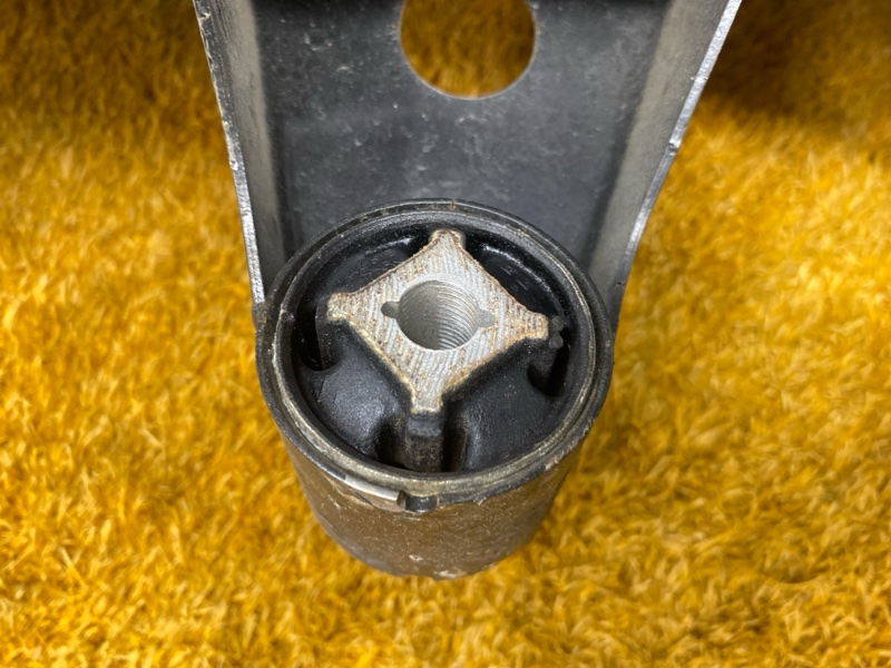 Балка поперечная (подрамник), 4000 рублей, Красноярск