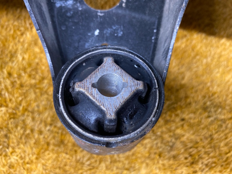 Балка поперечная (подрамник), 4000 рублей, Красноярск