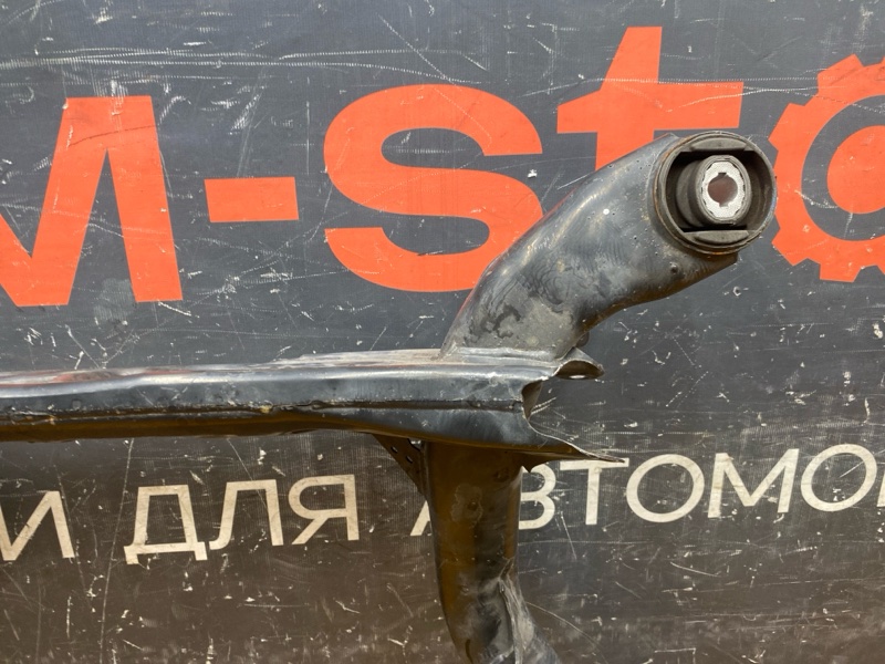 Балка поперечная (подрамник), 1500 рублей, Красноярск