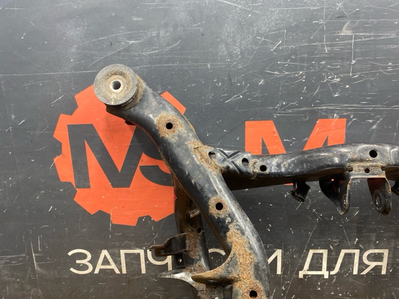 Балка поперечная (подрамник), 2500 рублей, Красноярск